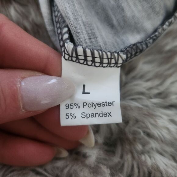 Camouflage Flutter Sleeve Blouse Unbranded Army Green‎ Size Large - Picture 7 of 9